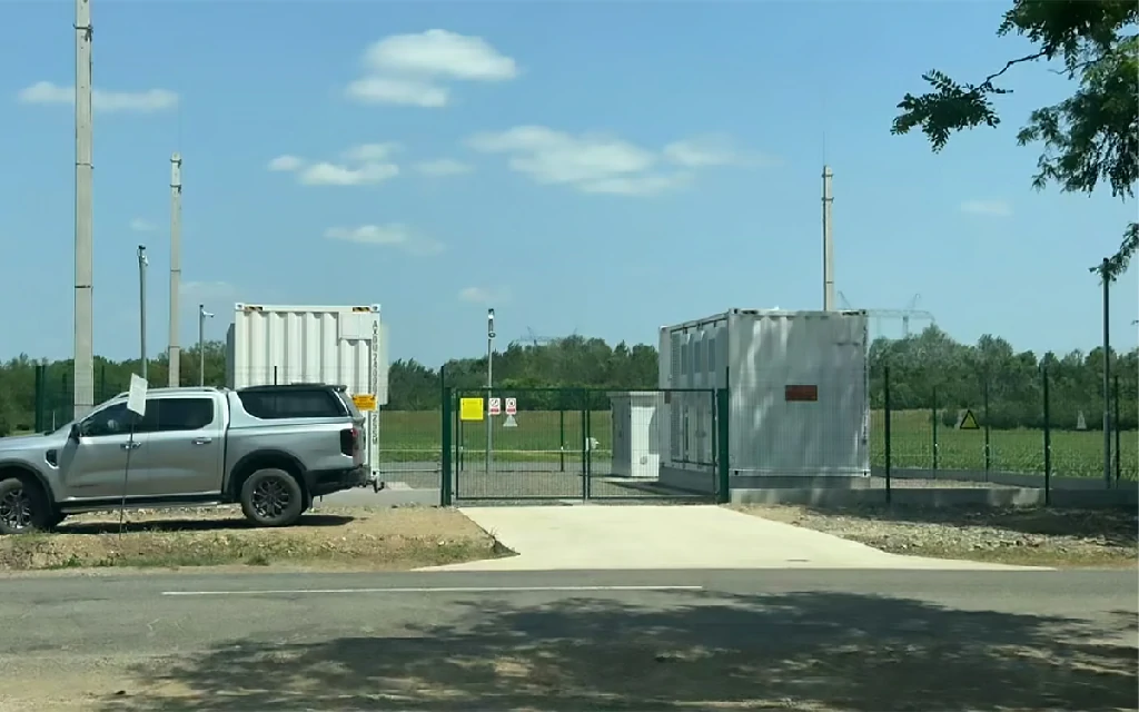 比利时12MWh集装箱储能项目