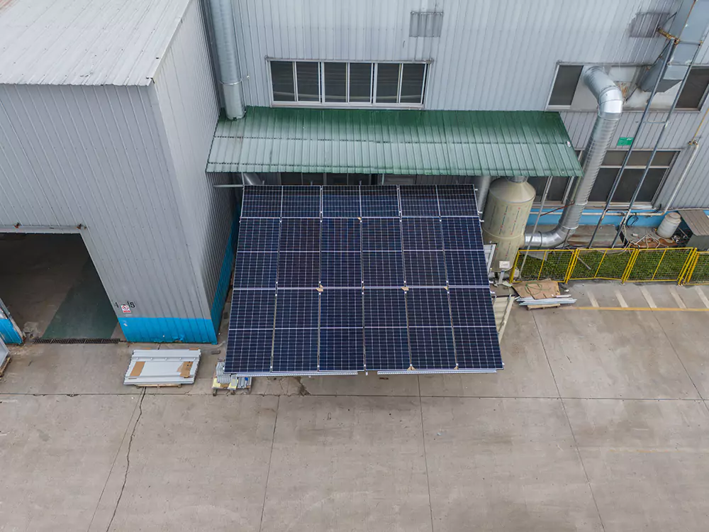 美国8KW/20KWh方舱屋顶光伏储能项目