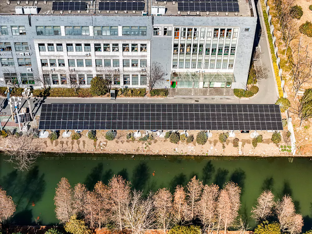 上海海集能总部光伏车棚+储能+充电桩项目